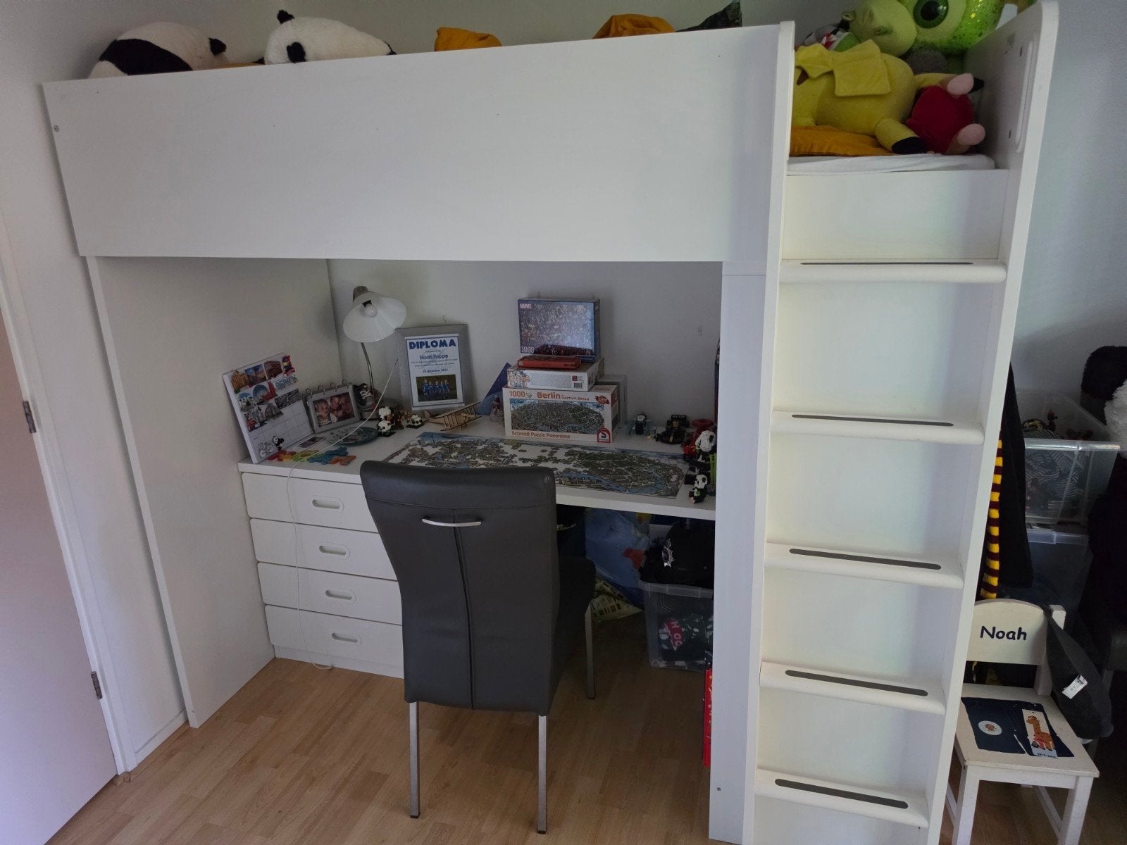 Witte IKEA hoogslaper met bureau, kast en ladeblok, Ophalen, Gebruikt, Eenpersoons, 200 cm