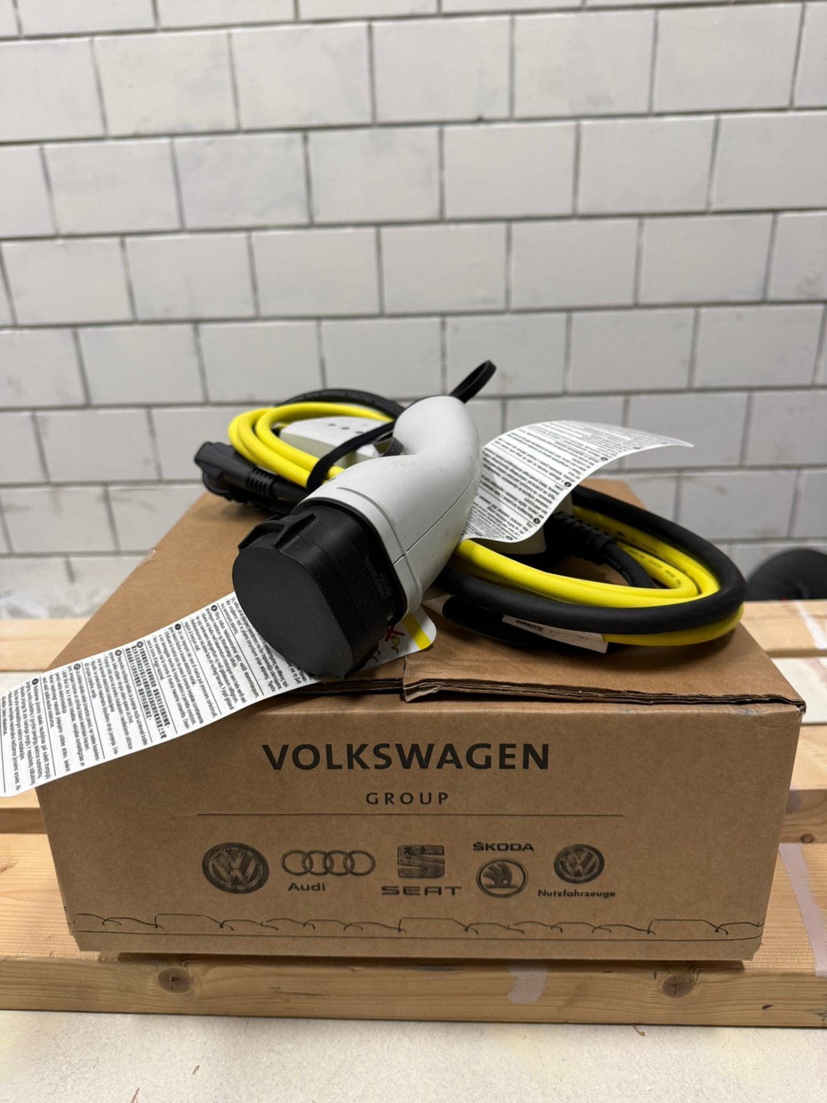 Zo goed als nieuwe laadkabel voor Volkswagen / Skoda / Cupra, Auto diversen, Ophalen of Verzenden, Zo goed als nieuw, Laadkabel