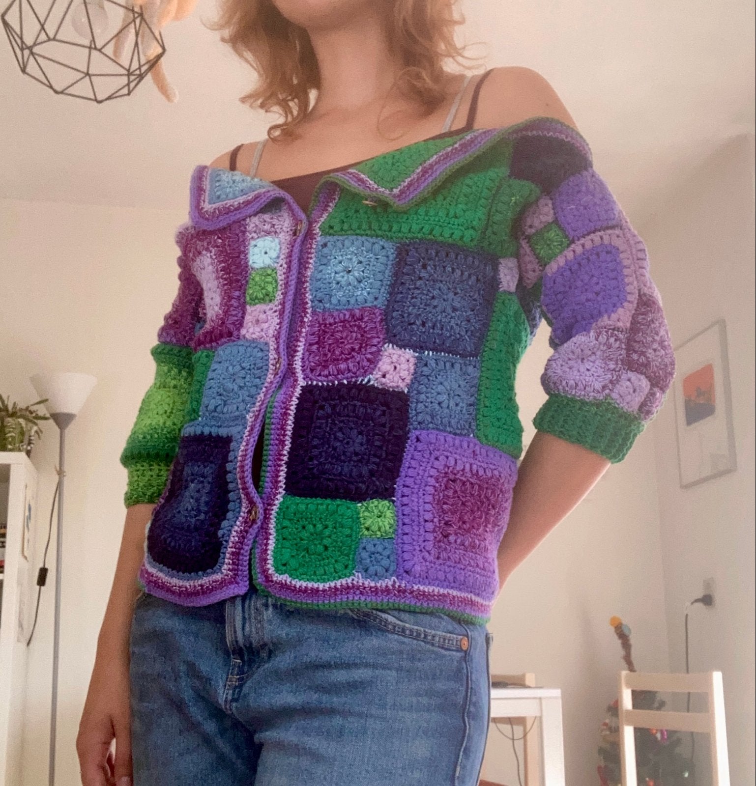 Handgemaakt gehaakt vest met capuchon - Patchwork, Kleding | Dames, Ophalen of Verzenden, Nieuw, Maat 36 (S), Meerkleurig