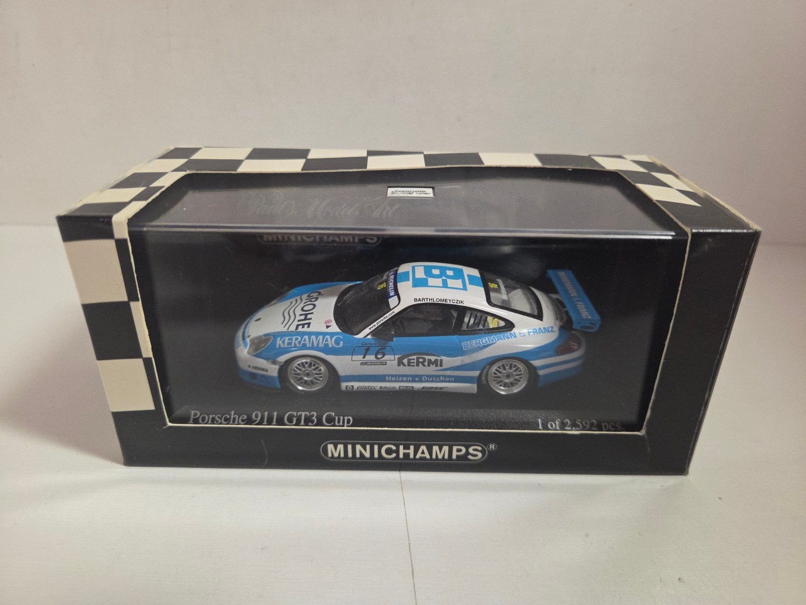 Minichamps Porsche 911 GT3 Cup Carrera Cup 2005, Auto, ., Ophalen of Verzenden, Zo goed als nieuw