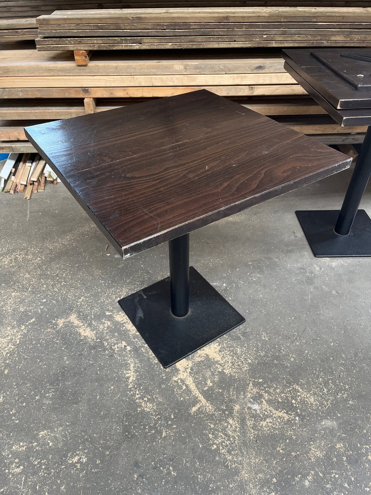 9x Hardhouten Horeca Tafels 70x70 cm, Hoogte 77cm, Zakelijke goederen, Horeca | Meubilair en Inrichting, Ophalen, Gebruikt, Meubilair