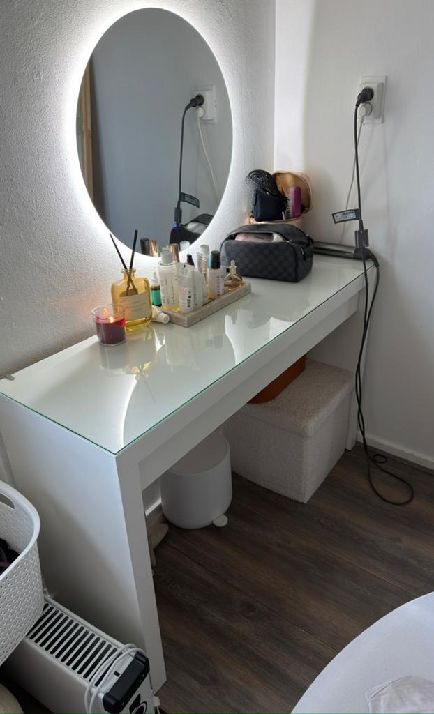 MALM toilettafel incl glasplaat, Huis en Inrichting, Tafels | Kaptafels, Ophalen, Zo goed als nieuw, 50 tot 100 cm, Minder dan 100 cm