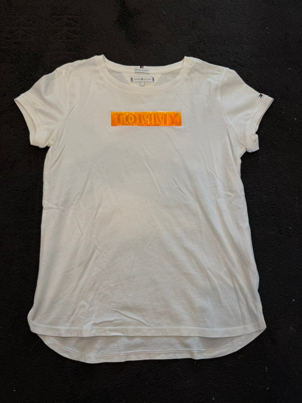 Shirt Tommy Hilfiger wit met oranje logo maat 164, Ophalen of Verzenden, Zo goed als nieuw, Meisje, Shirt of Longsleeve