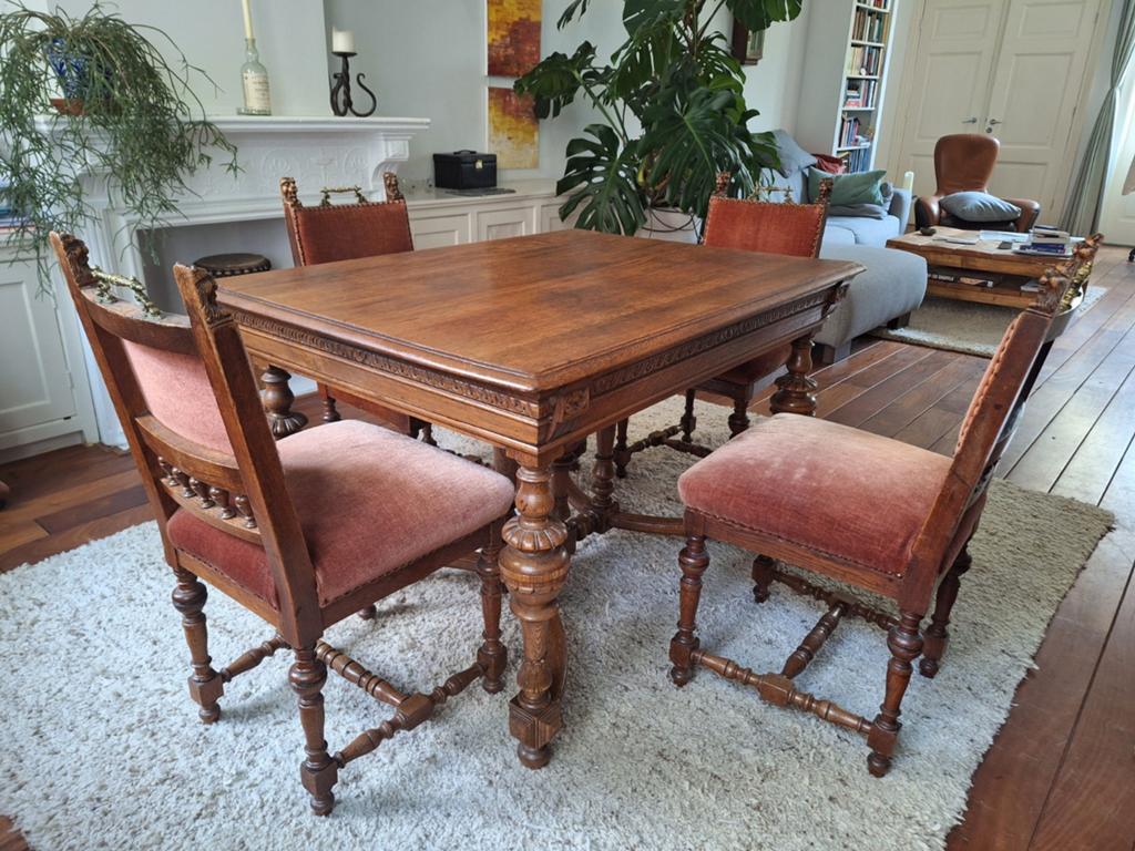 Mechelse Tafel met 6 Stoelen - Klassiek Roze Bekleding, Antiek en Kunst, Antiek | Meubels | Tafels, Ophalen