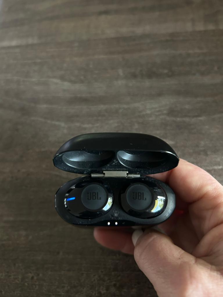 JBL Draadloze Oortjes met Oplaadcase, Ophalen of Verzenden, Gebruikt, Draadloos