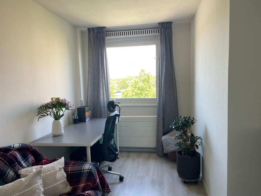 IKEA Linnmon / Adils bureau - Grijs - 150x75 cm, Ophalen, Demontabel, Gebruikt, Spaanplaat of MDF