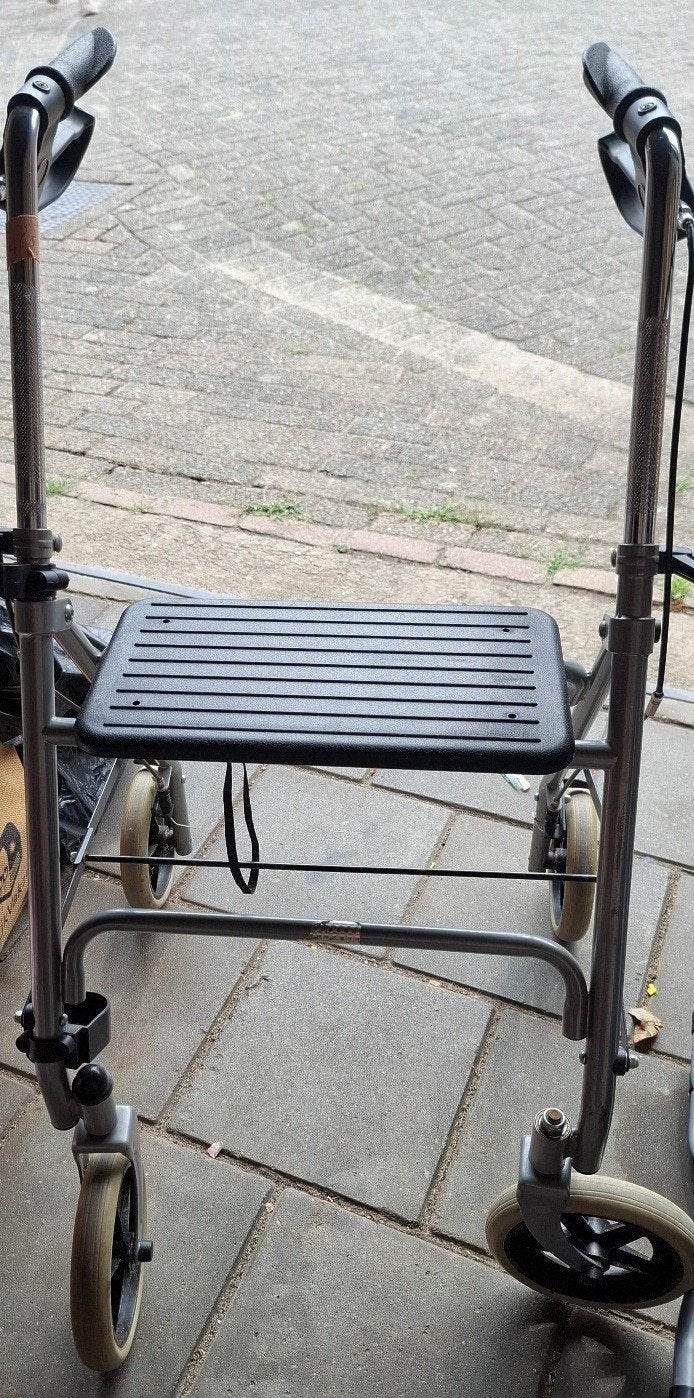 Handige rollator, Diversen, Ophalen, Opvouwbaar, Gebruikt