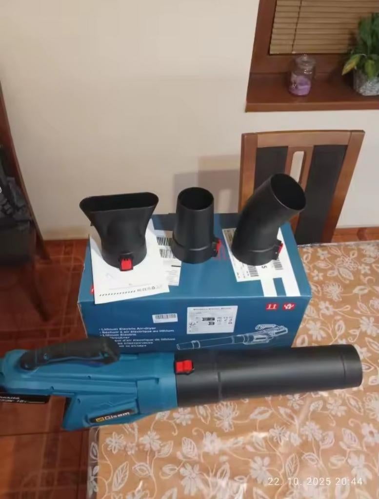 Bladblazer met 2 accus. NIEUW IN DOOS, Ophalen of Verzenden, Nieuw, Elektrisch