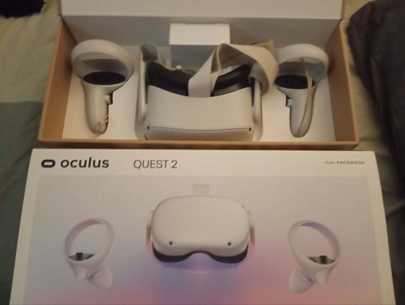 Oculus Quest 2 - met doos, Spelcomputers en Games, Ophalen of Verzenden, Gebruikt, VR-bril, Overige platformen
