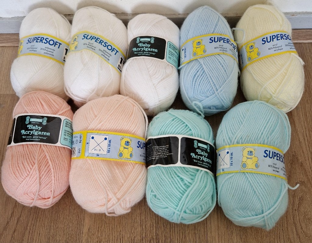 9 bollen baby acrylgaren supersoft, Ophalen of Verzenden, Nieuw, Breien of Haken, Wol of Garen