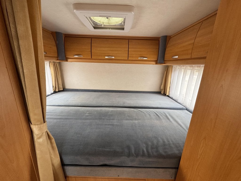 LMC Liberty 680 G Alkoof 2003 Koopje, Caravans en Kamperen, Standaard zit, Ringverwarming, Fiat, 6 tot 7 meter