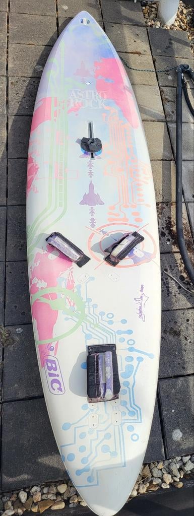 Set: Bic Astro Rock Windsurfplank+FunWing 4.4 zeil+Mast+meer, 250 tot 300 cm, Gebruikt, Plank, Bic