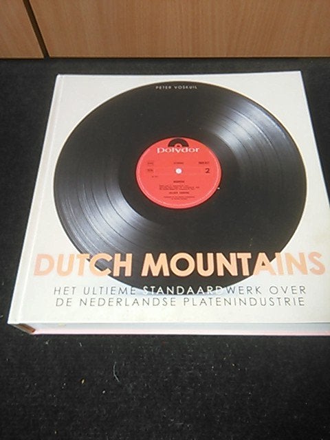 dutch mountains 9789082471700 standaardwerk platenindustrie, Ophalen, Gebruikt, Overige formaten, Overige typen