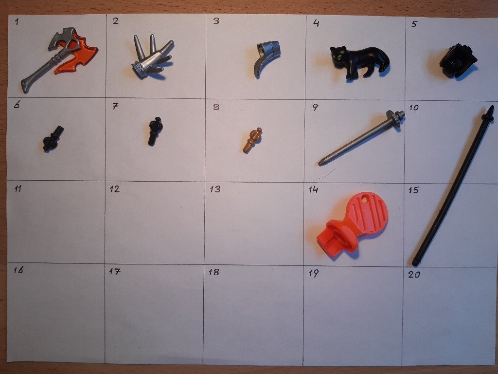 L Playmobil losse onderdelen wapens bijl harnas poes sleutel, Gebruikt, Losse onderdelen, Overige typen, Ophalen of Verzenden