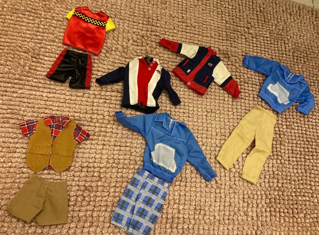 Vintage Ken Barbie Mattel kleertjes barbiekleding als nieuw!, Verzamelen, Ophalen of Verzenden, Nieuw, Kleertjes