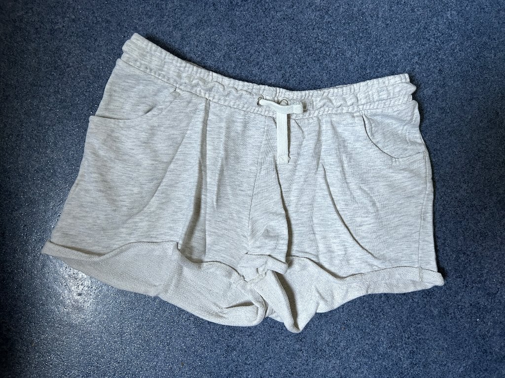 Leuk beige/wolwit kort broekje mt xl z.g.a.n., Kort, Beige, Maat 46/48 (XL) of groter, Ophalen of Verzenden