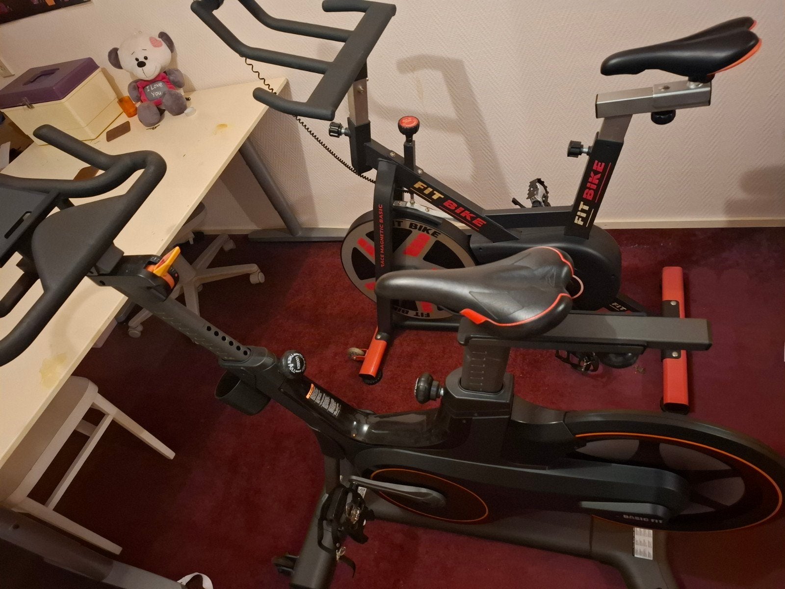 2x Hometrainer / Spinningfietsen - Basic-Fit & Fit Bike, Sport en Fitness, Ophalen, Gebruikt, Spinningfiets, Metaal