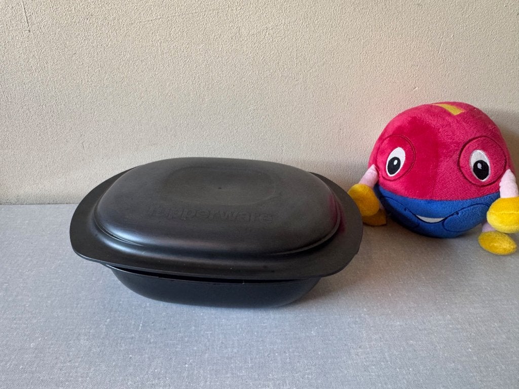 Ultra Pro schaal 2 Liter Ovenschaal schaal van TUPPERWARE, Ophalen of Verzenden, Gebruikt, Schaal, Met deksel