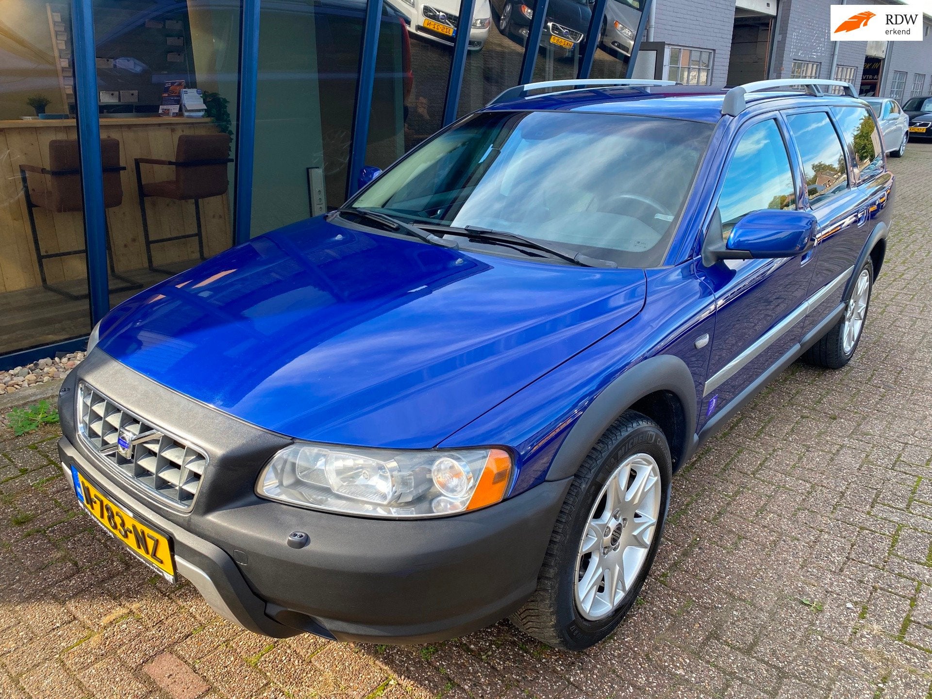 Volvo XC70 2.5 T Ocean Race AWD Automaat BTW / Youngtimer, Auto's, Automaat, Zwart, Blauw, XC70