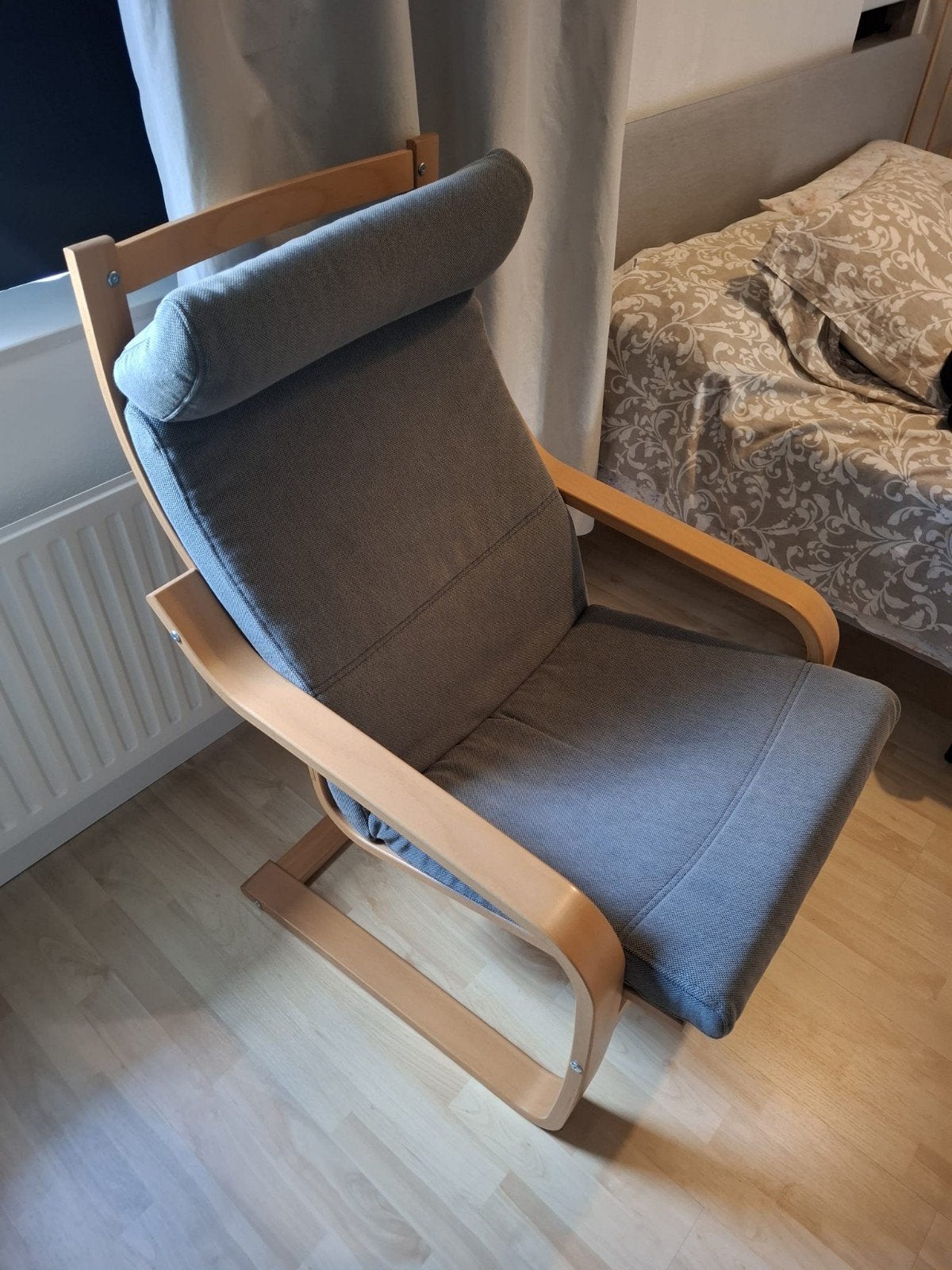 IKEA Poäng Schommelstoel - Grijs met Houten Frame, Ophalen, Modern, Scandinavisch, 75 tot 100 cm, Zo goed als nieuw