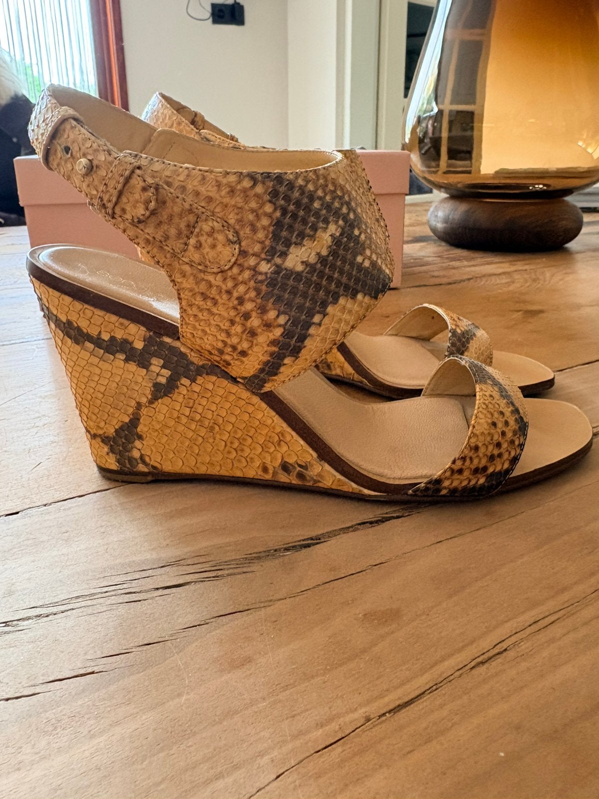 Sergio rossi sandalen, Kleding | Dames, Schoenen, Gedragen, Sandalen of Muiltjes, Geel, Ophalen