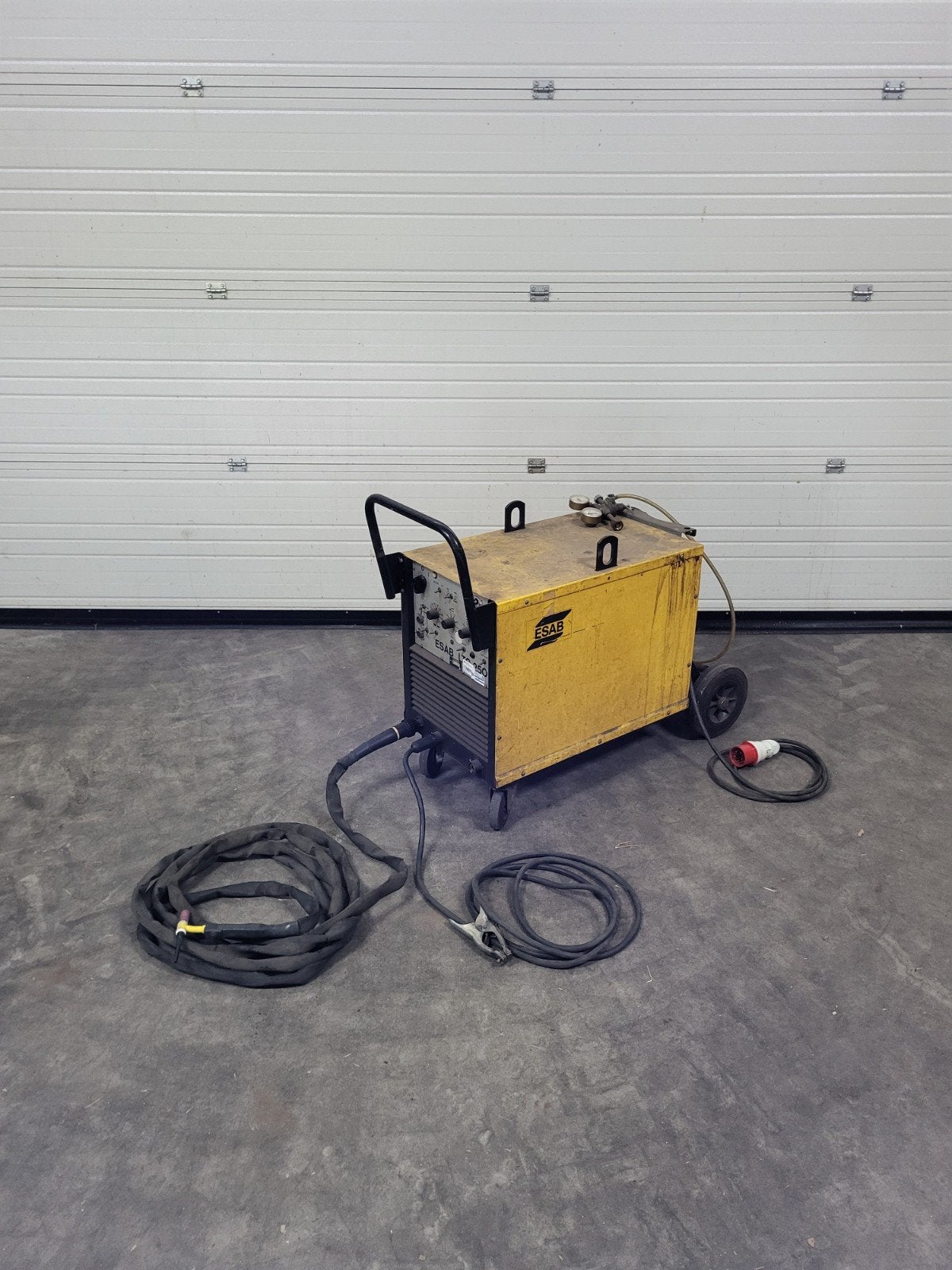 ESAB LTG 250 TIG lasapparaat, Doe-het-zelf en Verbouw, Gereedschap | Lasapparaten, Ophalen, 150 tot 250 ampère, Tig