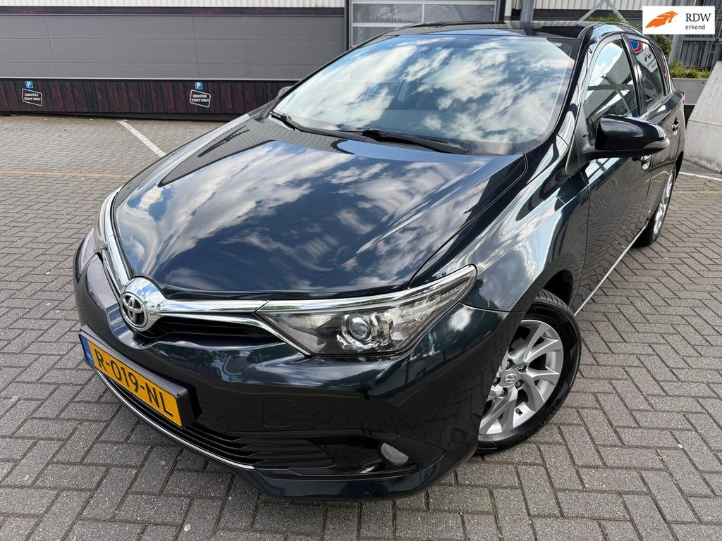 Toyota Auris 1.2T Business Pro*Camera*NAVI*Cruise*Velgen*Blu, Voorwielaandrijving, 450 kg, Gebruikt, Euro 6