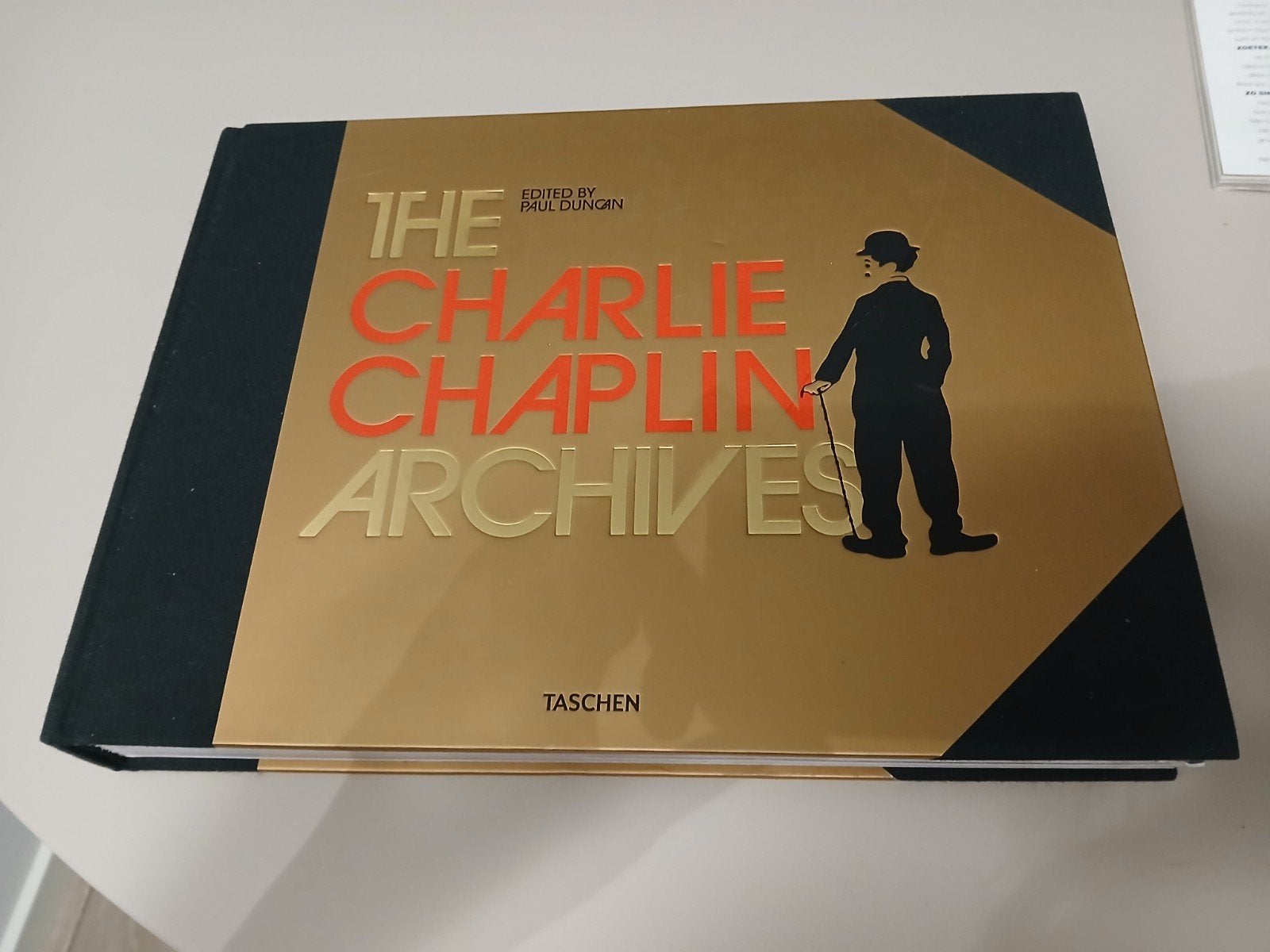 The Charlie Chaplin Archives, Ophalen, Zo goed als nieuw