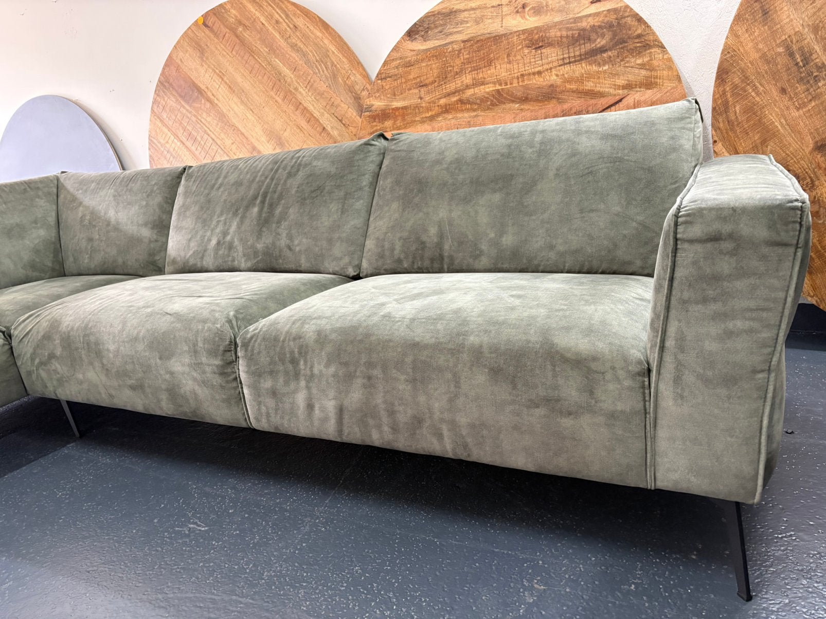 Olijfgroene Prominent Hoekbank, Huis en Inrichting, Ophalen, Zo goed als nieuw
