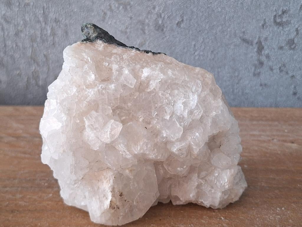 ruwe heulandiet cluster

Gewicht 300 gram
 Nr 30, Ophalen of Verzenden