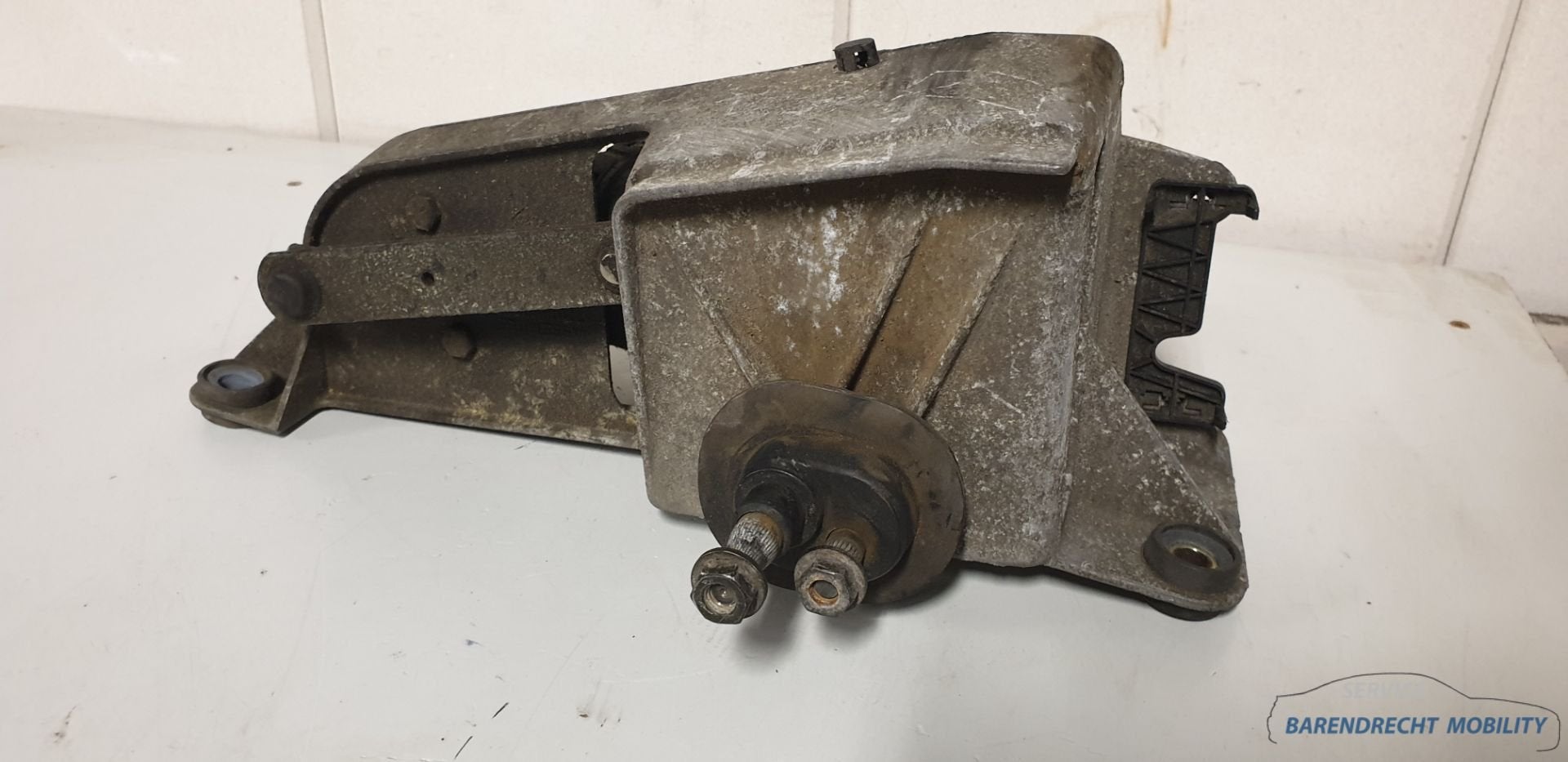 Ruitenwissermotor + mechaniek Renault Twingo I PH.1 motor me