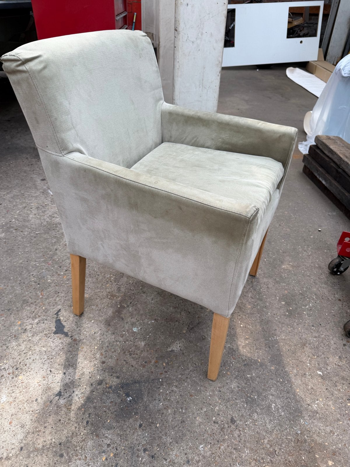 5 Eetkamerstoelen met eiken poten en olijfgroene bekleding, Huis en Inrichting, Stoelen, Ophalen, Gebruikt, Overige kleuren, Vijf, Zes of meer stoelen