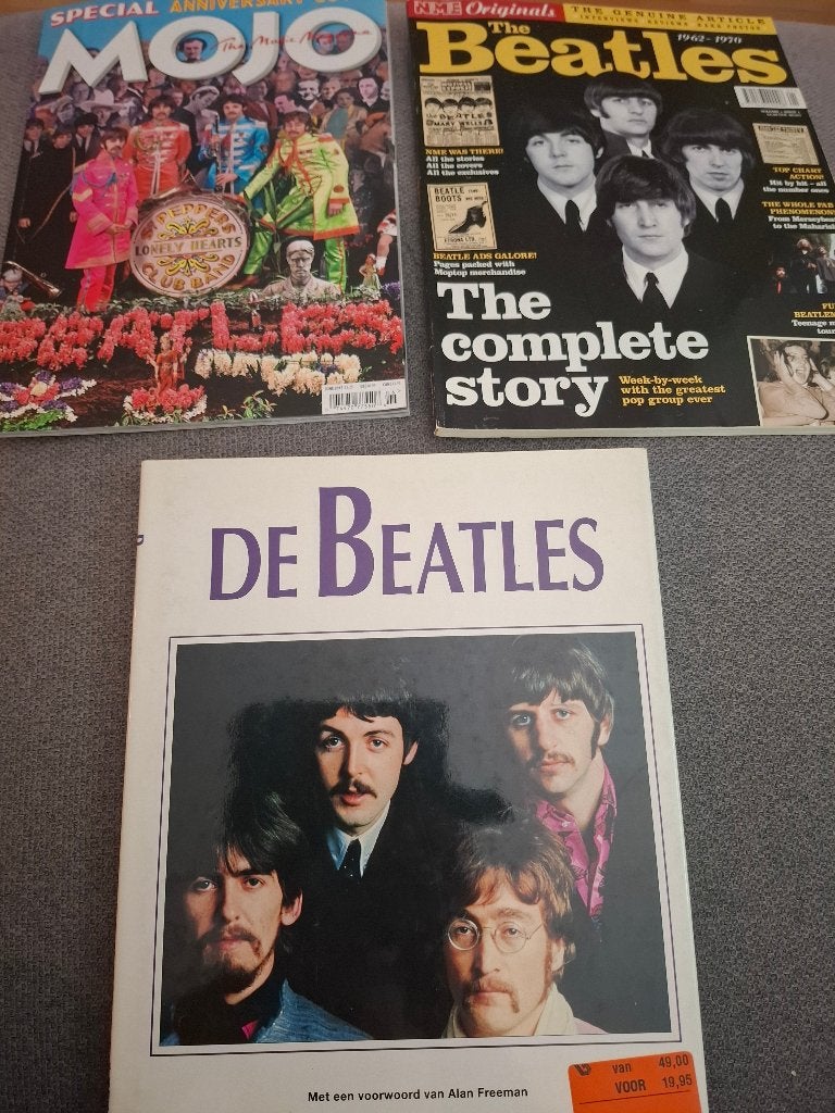 Beatles Boek En Magazine Pakket 7 Stuks, Ophalen of Verzenden, Zo goed als nieuw, Artiest