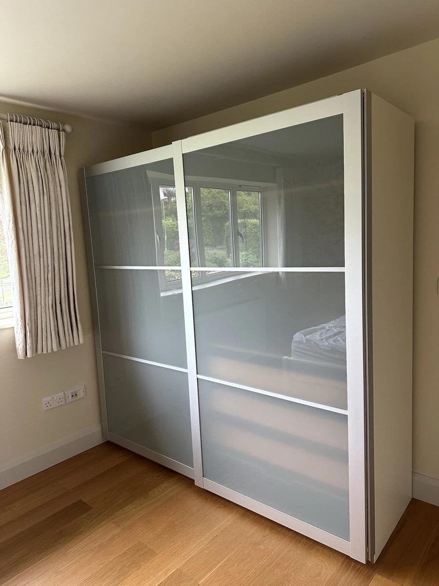 Ikea Pax Kast 250x220x50 cm met Frosted Glas Deuren, Huis en Inrichting, Kasten | Kledingkasten, Met deur(en), Gebruikt, 200 cm of meer