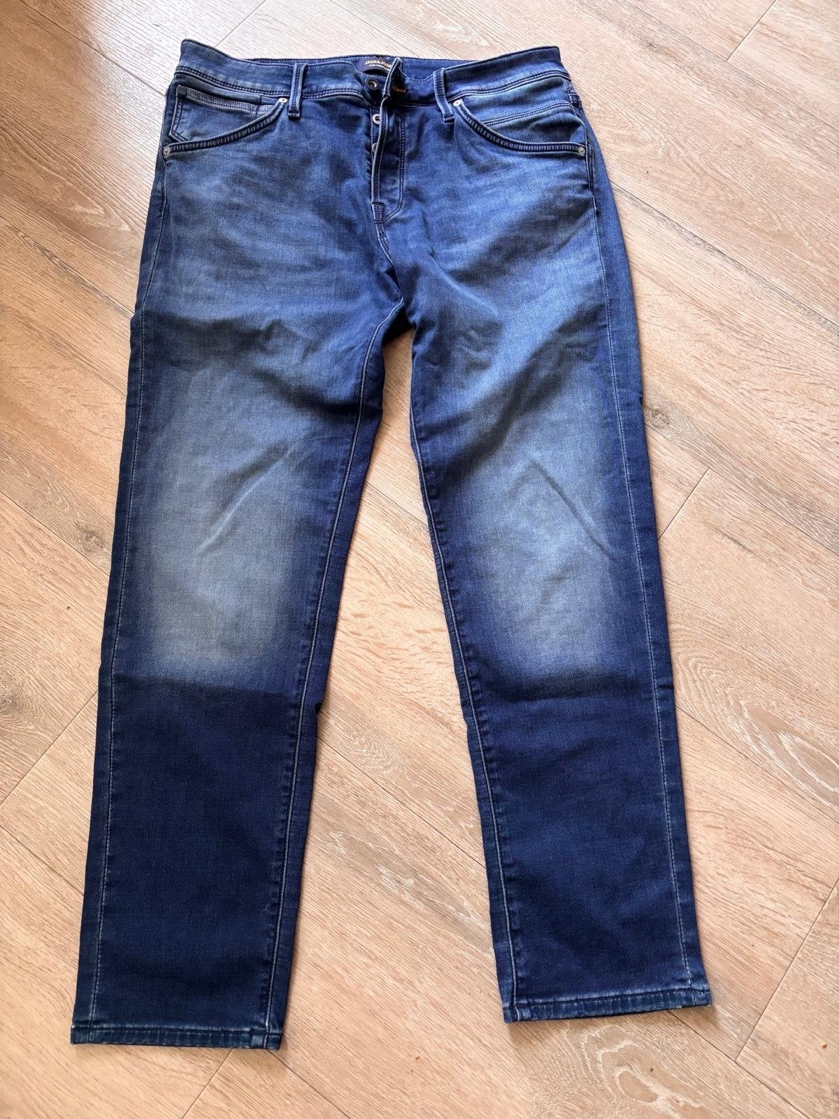 Nieuwe Jack & Jones spijkerbroek  maat 34/32 nooit gedragen, Ophalen of Verzenden, Nieuw, Blauw, W33 - W34 (confectie 48/50)