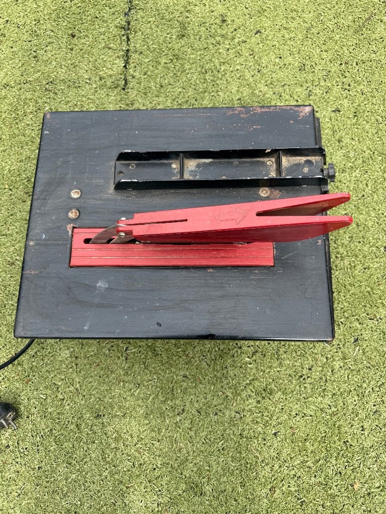 Kleine zaagtafel te koop, Doe-het-zelf en Verbouw, Gereedschap | Zaagmachines, Ophalen, Gebruikt, Cirkelzaag, Onbekend