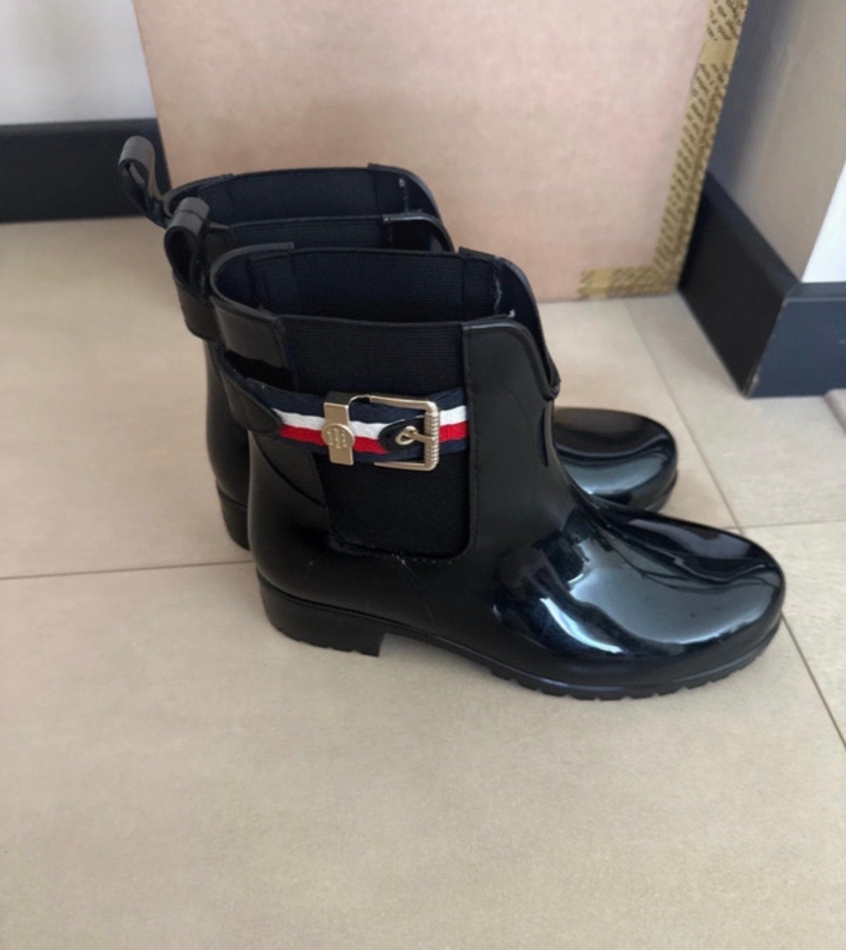 Tommy Hilfiger regenlaarzen - Zwart, maat 36, Ophalen of Verzenden, Zo goed als nieuw, Zwart, Regenlaarzen