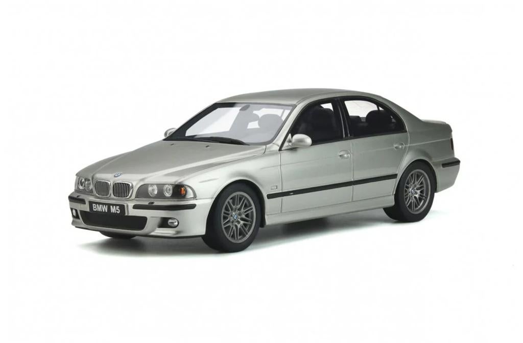 Ottomobile
Bmw E39 M5 1/3000 1:18
Nieuw, Hobby en Vrije tijd, Modelauto's | 1:18, Ophalen of Verzenden, Nieuw, Auto, OttOMobile