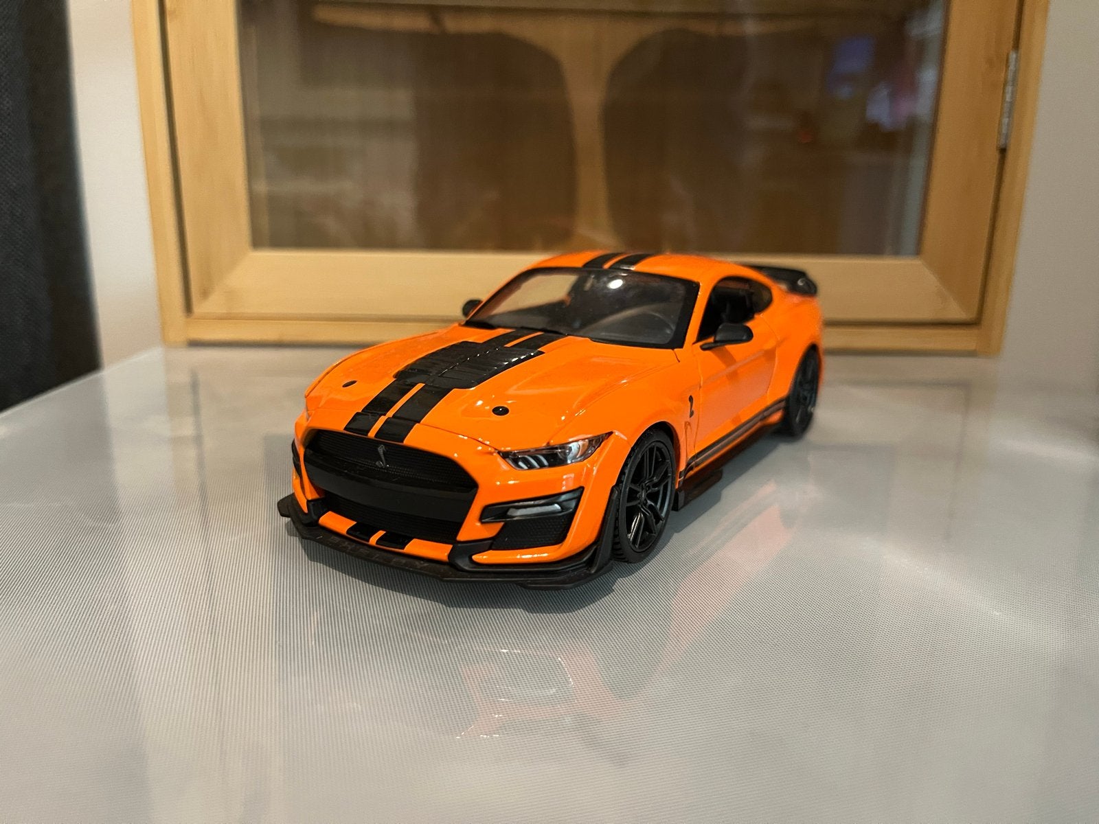 Maisto 1:24 2020 Ford Mustang Shelby GT500 met doos, Ophalen, Zo goed als nieuw, Auto, Overige merken
