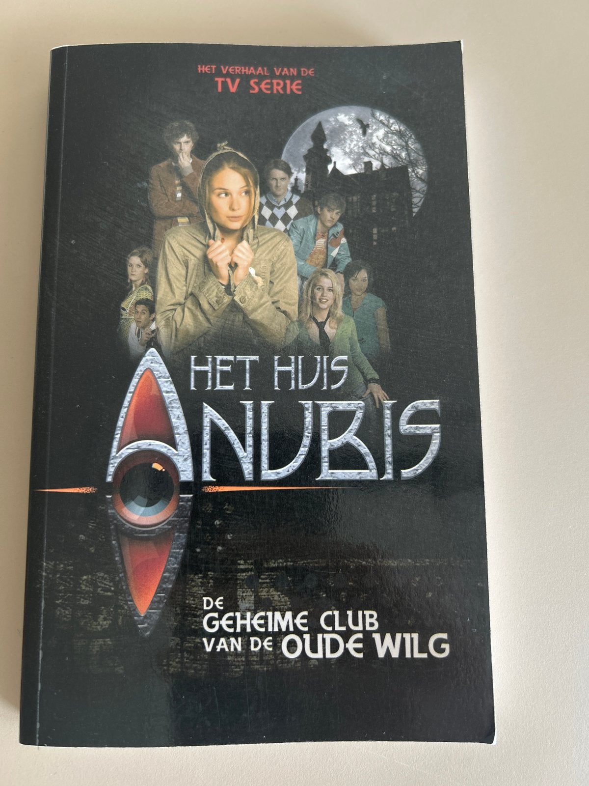 Het huis Anubis, Ophalen of Verzenden, Zo goed als nieuw, Alexandra penrhyn Lowe