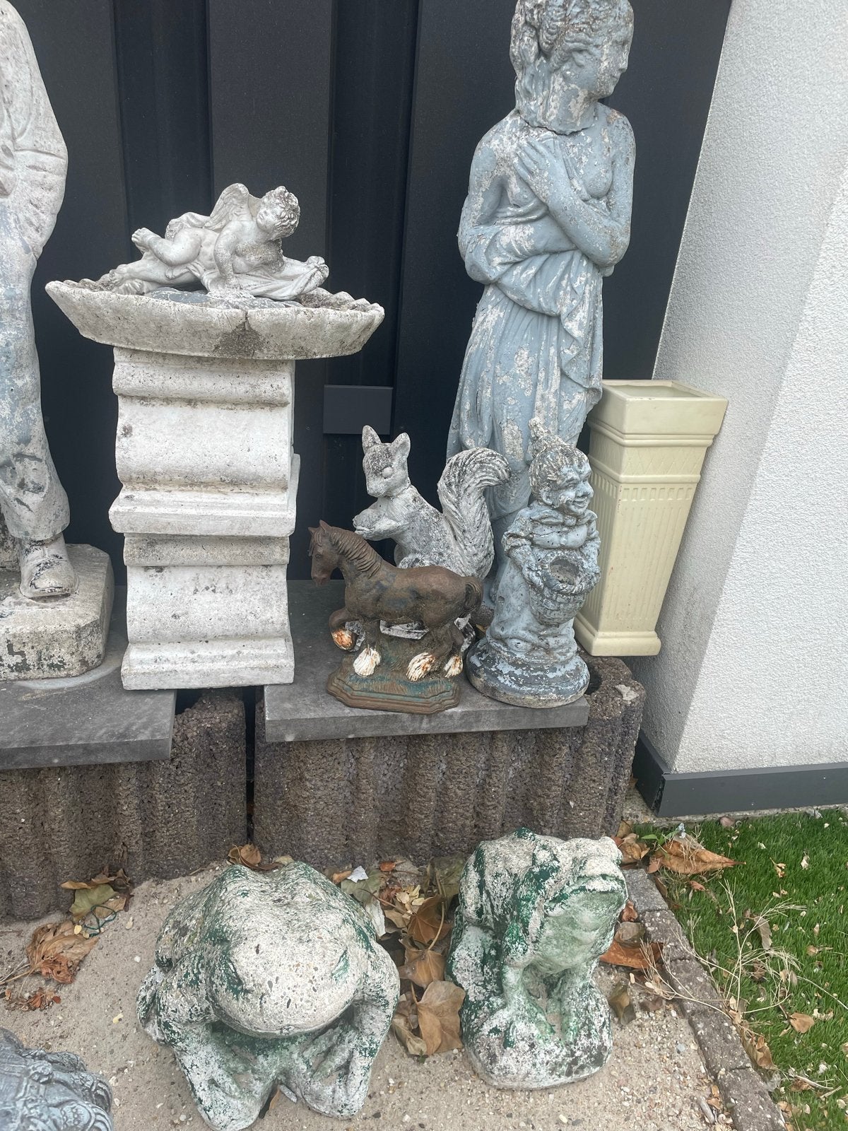 Diverse set tuinbeelden (excl. olifanten), Tuin en Terras, Tuinbeelden, Ophalen, Gebruikt, Beton, Dierenbeeld