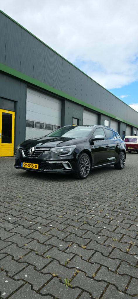 Renault Megane Estate

GT-Line 170 PK

 2018 Uniek

Topstaat, Auto's, Renault, Voorwielaandrijving, 730 kg, 4 cilinders, 1850 kg