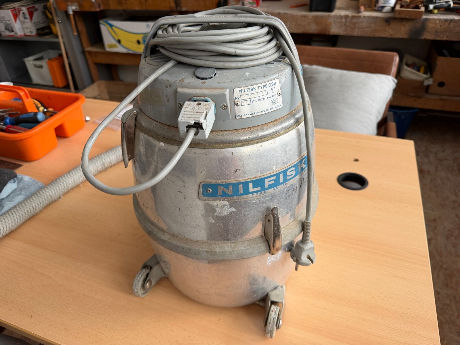 Nilfisk GSD Nostalgische Stofzuiger - Gereviseerd, Stofzak, Gebruikt, Ophalen of Verzenden, Sledestofzuiger
