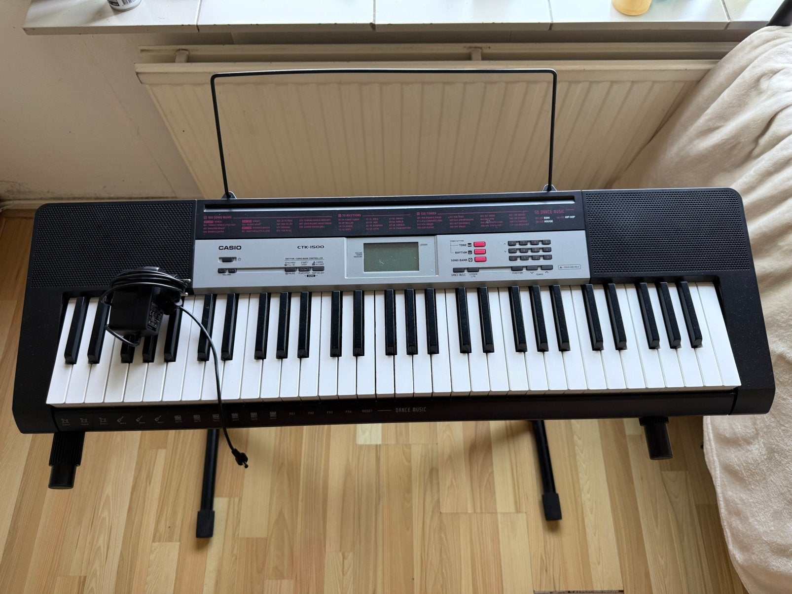 Keyboard Casio Black, Muziek en Instrumenten, Keyboards, Ophalen, Casio, Met standaard, 61 toetsen