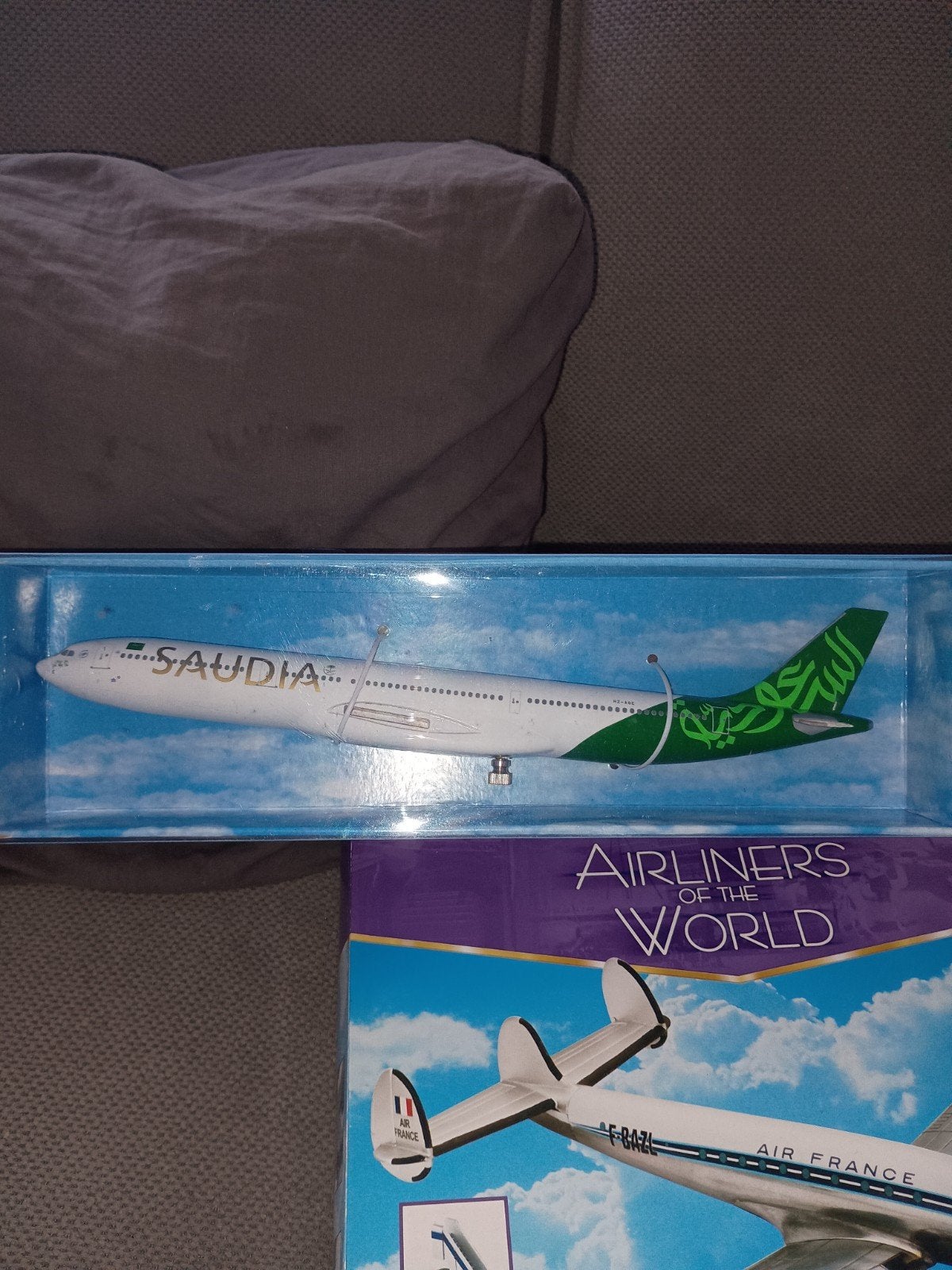 Airbus a330 Saudi 1:200 lupa resin, Ophalen of Verzenden, Nieuw, Schaalmodel