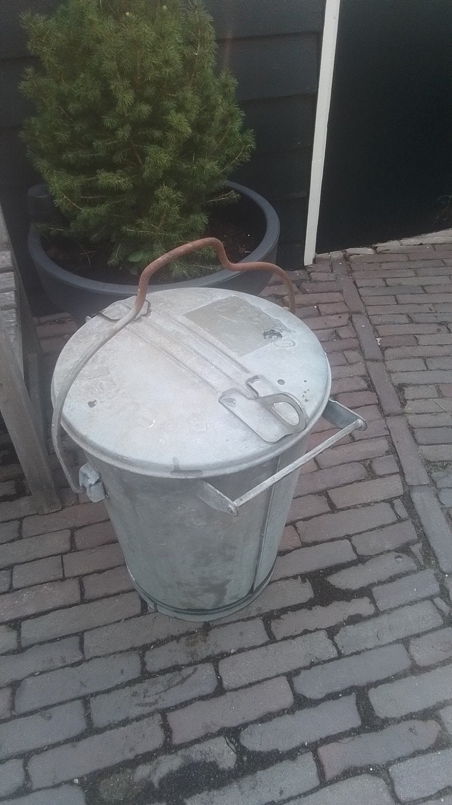 zinken vuilnisbak/emmer, Huis en Inrichting, Woonaccessoires | Prullenbakken, 40 liter of meer, Ophalen, Gebruikt