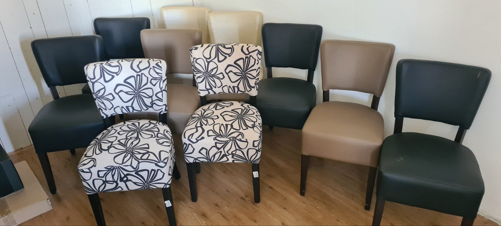 10 eetkamerstoelen: 8x PU leer, 2x stof, Ophalen, Gebruikt, Overige kleuren, Vijf, Zes of meer stoelen