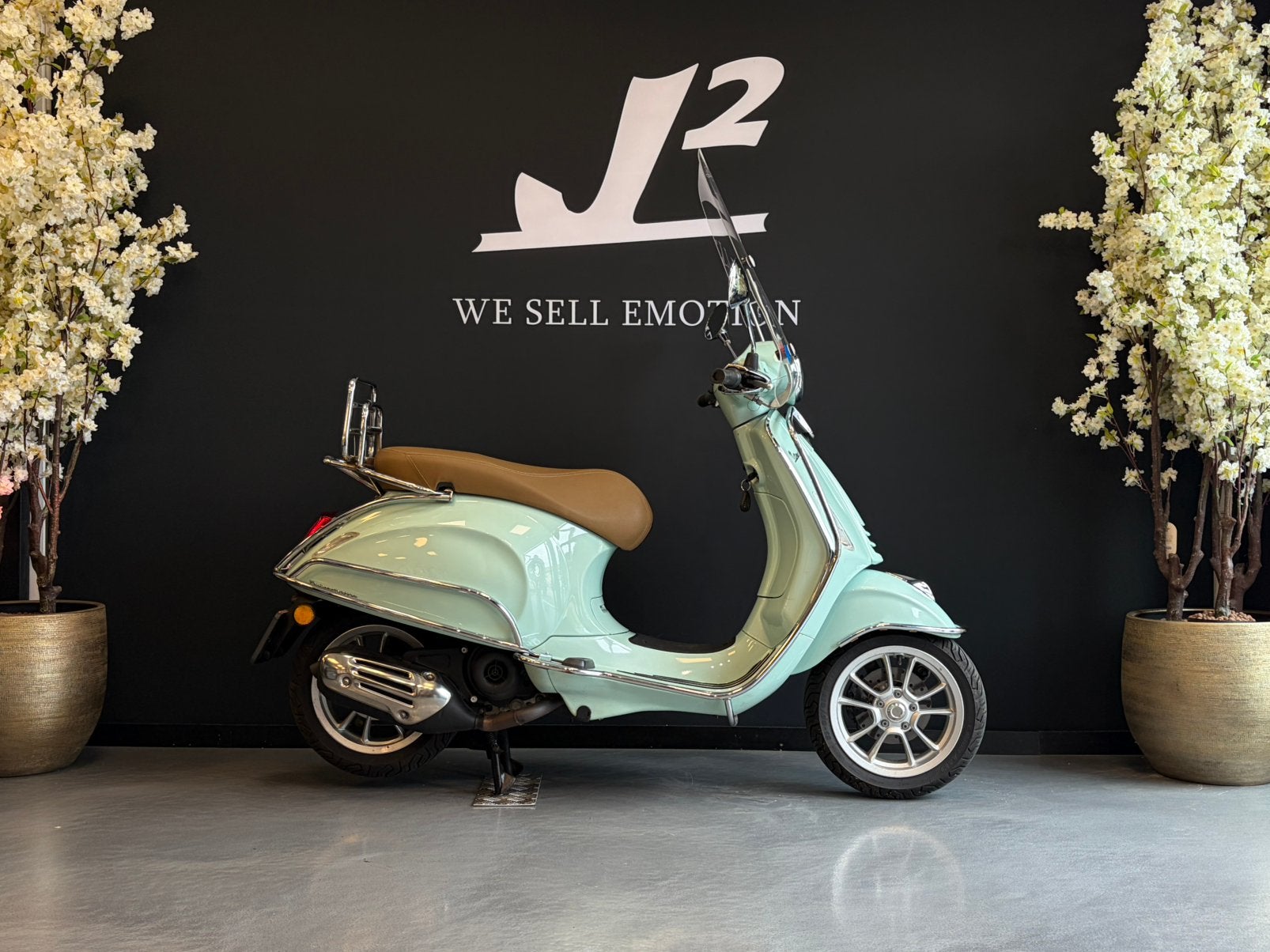 Vespa Primavera | Verde | 2023 | 5531 km | 1 eig, Fietsen en Brommers, Brommers | Vespa, Gebruikt, Overige modellen, ., Maximaal 45 km/u