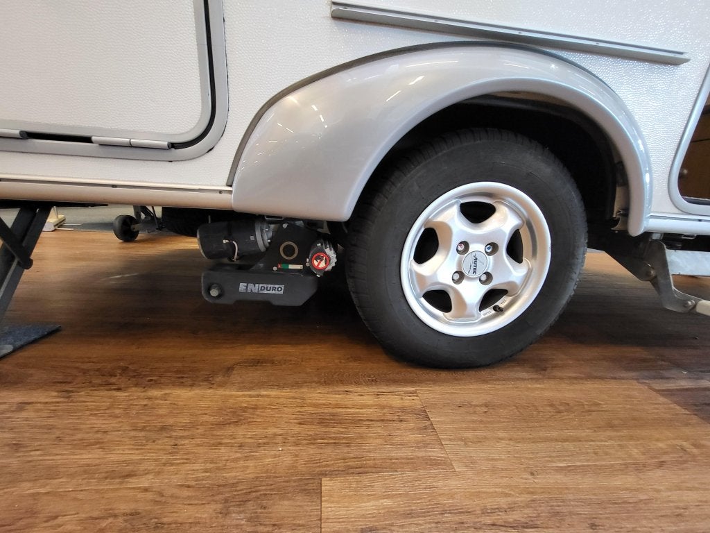 Eriba Touring 310; airco, zonnepaneel, mover, super netjes, Standaardzit, Bedrijf, Tot en met 3, 500 - 750 kg