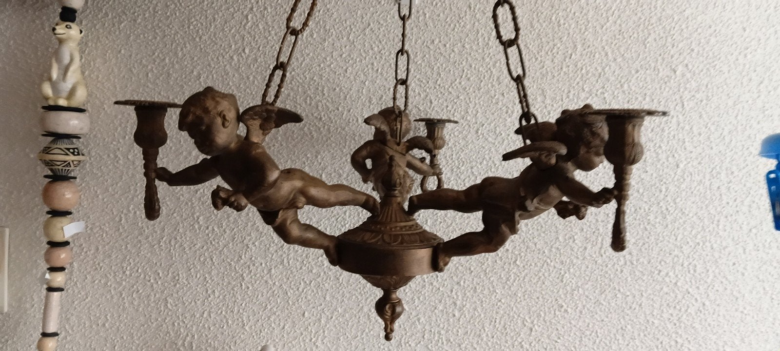 Bronzenkleurige kroonluchter met 3 cherubijnen/putti, Ophalen of Verzenden